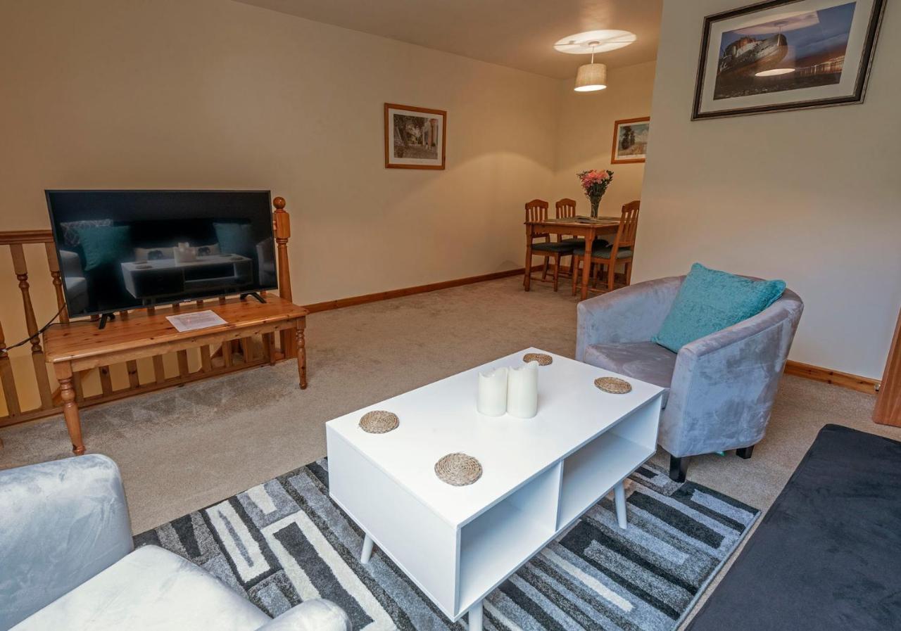 Stylish 2 Bedroom - 2 Miles Inverness City Centre Экстерьер фото